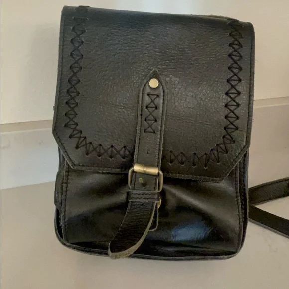 leather saddlebag by Stanley Street. - Picture 8 of 11